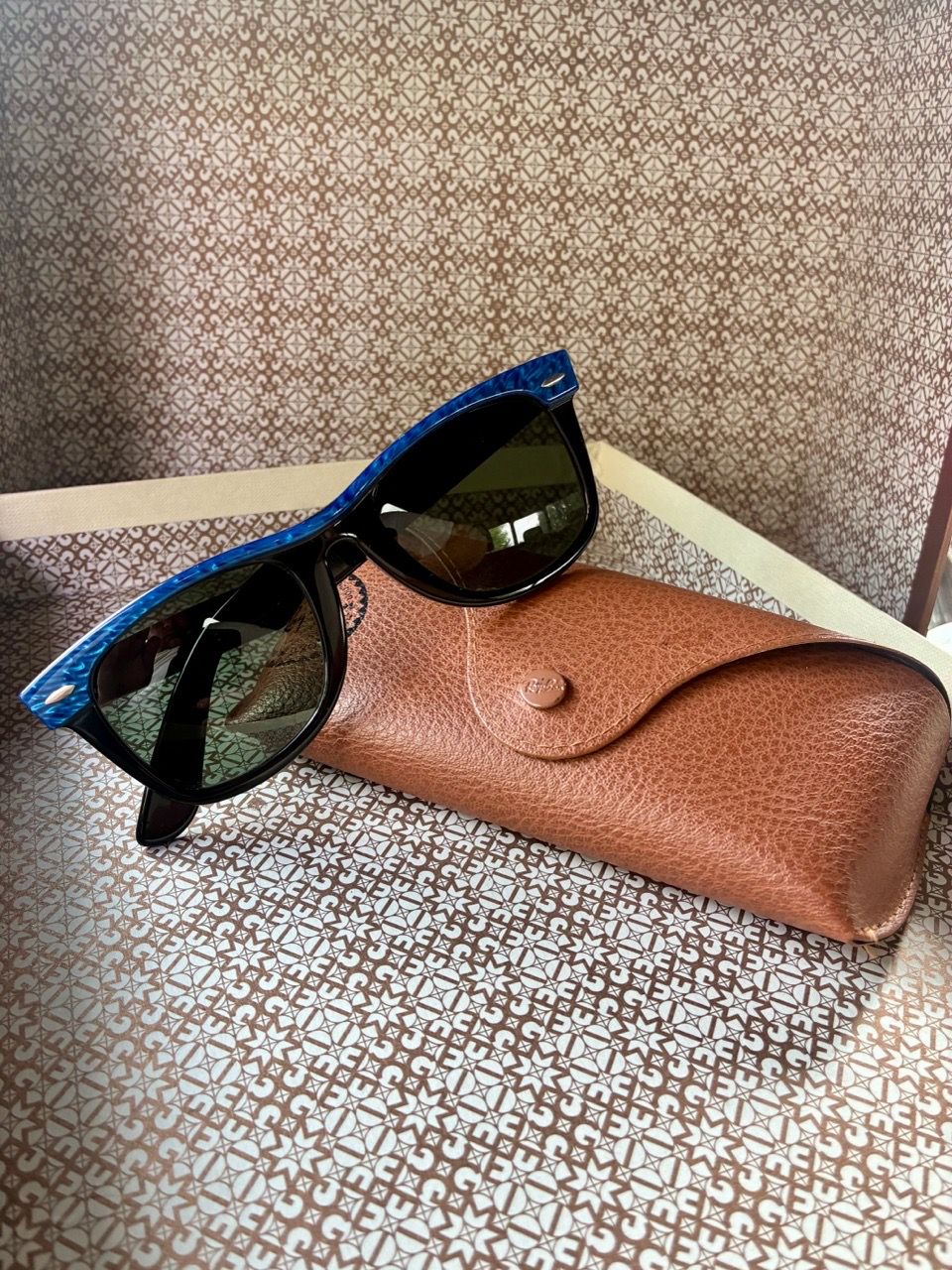 Vintage B&L Ray-Ban Wayfarer Electric Blue Sunglasses - photo 3
