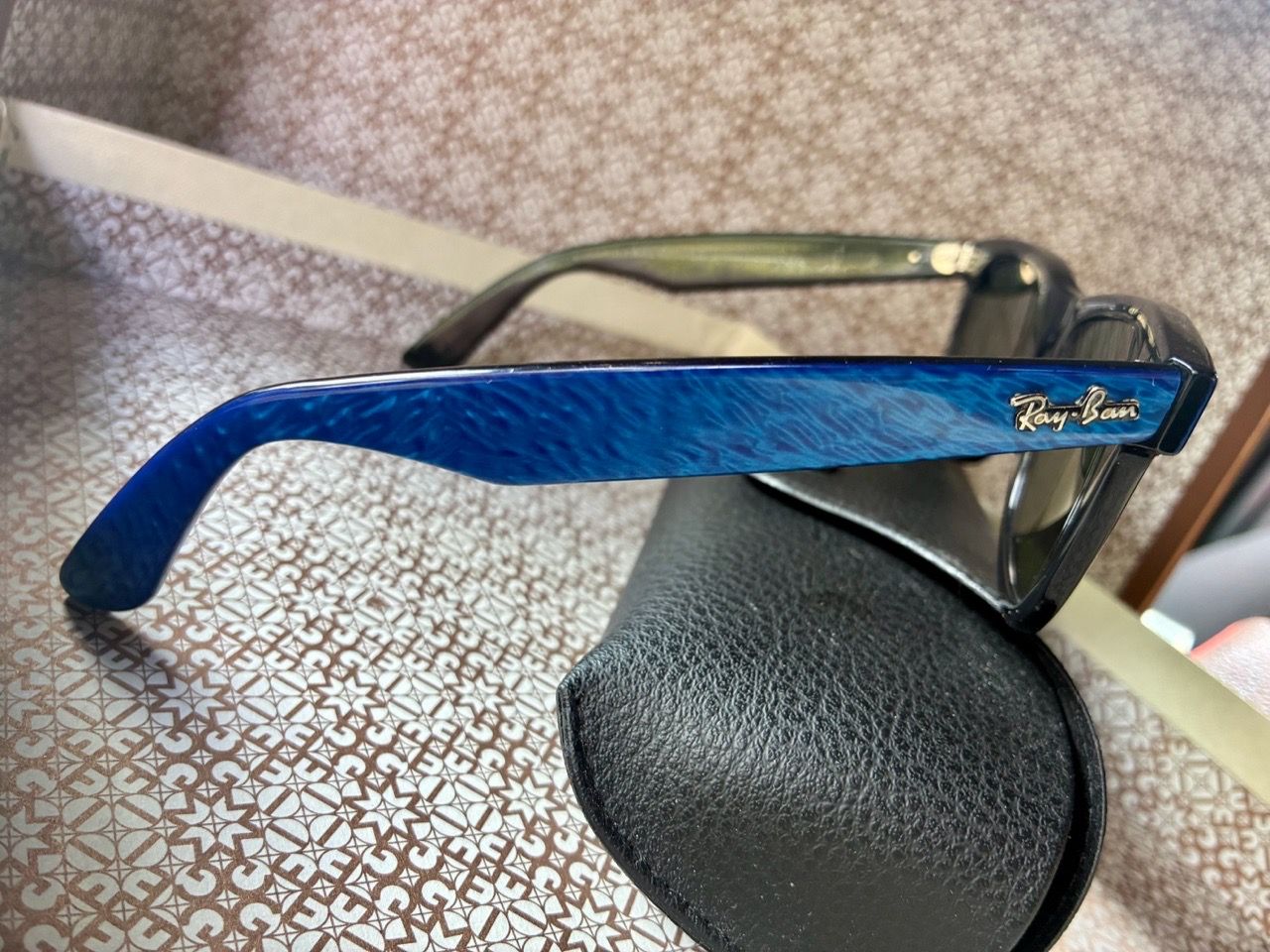 Vintage B&L Ray-Ban Wayfarer Electric Blue Sunglasses - photo 4