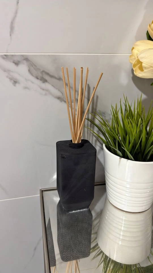 Black Reed Diffuser Bottle with Reeds