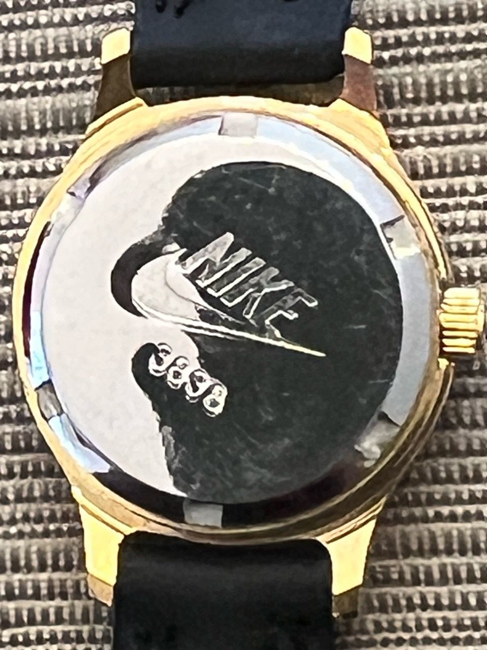 90’s NIKE WOMENS MOOD CHANGING COLOR DIAL WATCH - photo 2