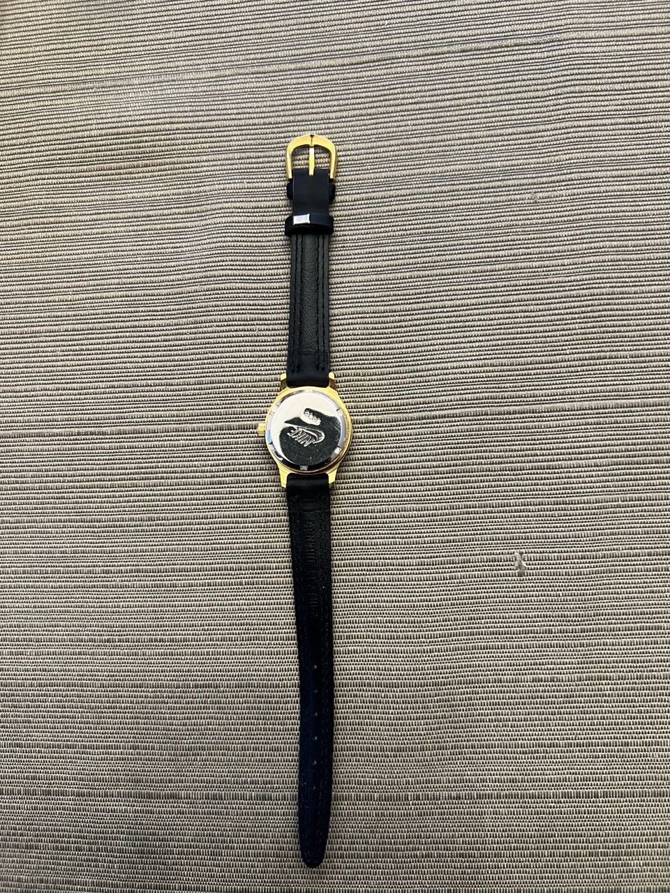 90’s NIKE WOMENS MOOD CHANGING COLOR DIAL WATCH - photo 5