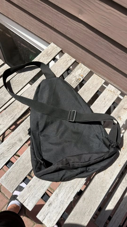 Black Crossbody Sling Bag - photo 2