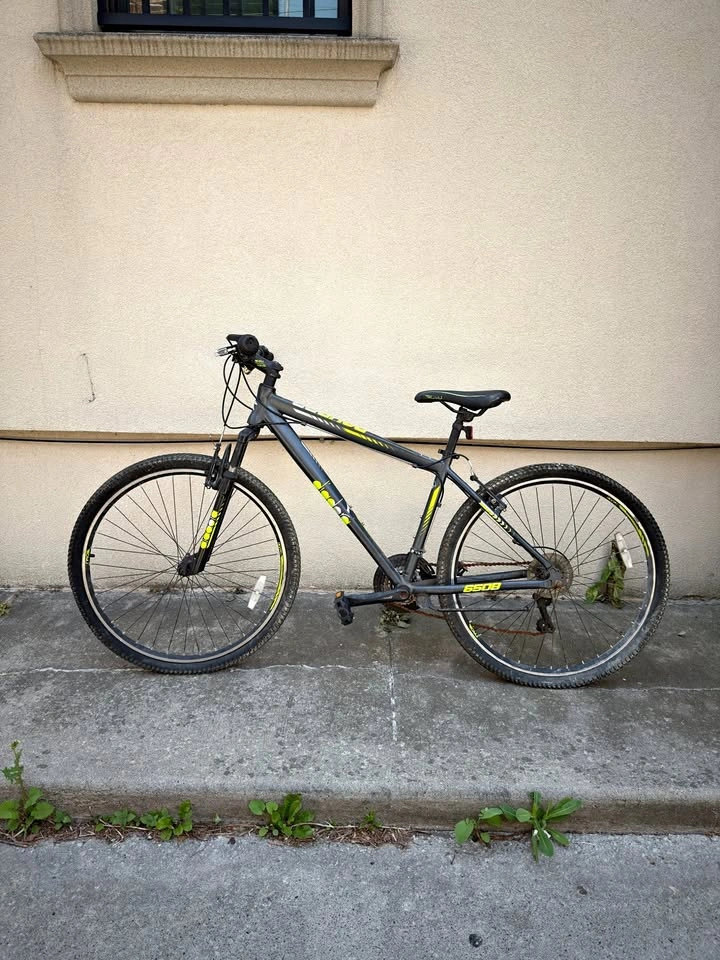 29in Mountain Bike, Shimano Gears, As-Is