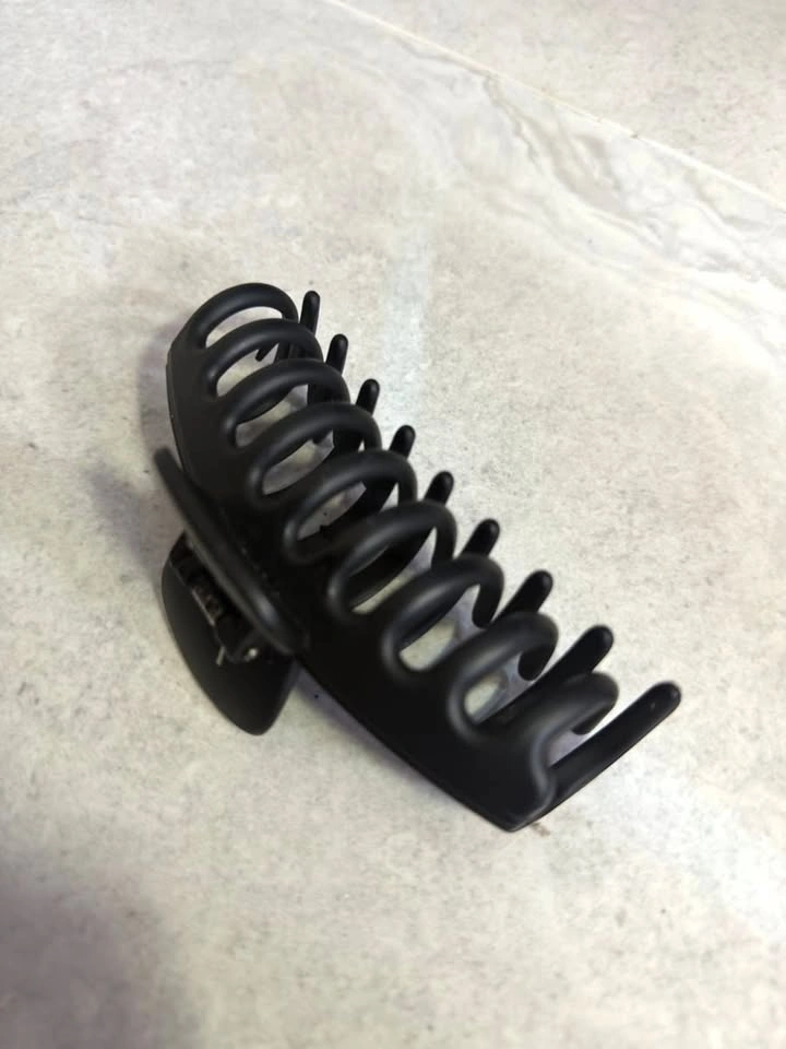 Large Black Matte Hair Claw Clip