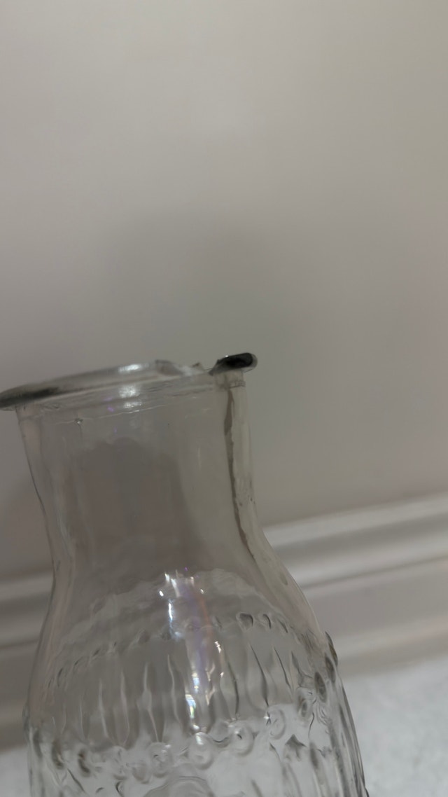 Clear Glass Decorative Vase - photo 3