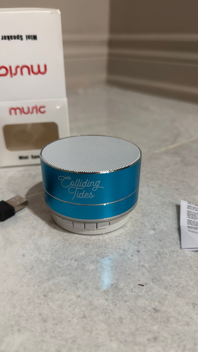 Colliding Tides Mini Speaker