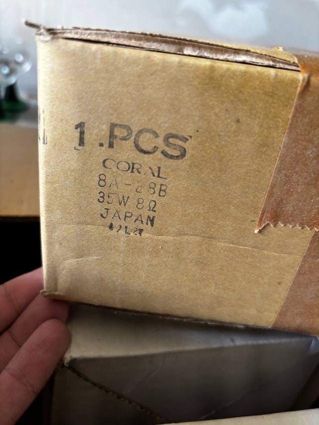 HUGE LOT OF VINTAGE AUDIO STUFF BRAND NEW! - photo 5