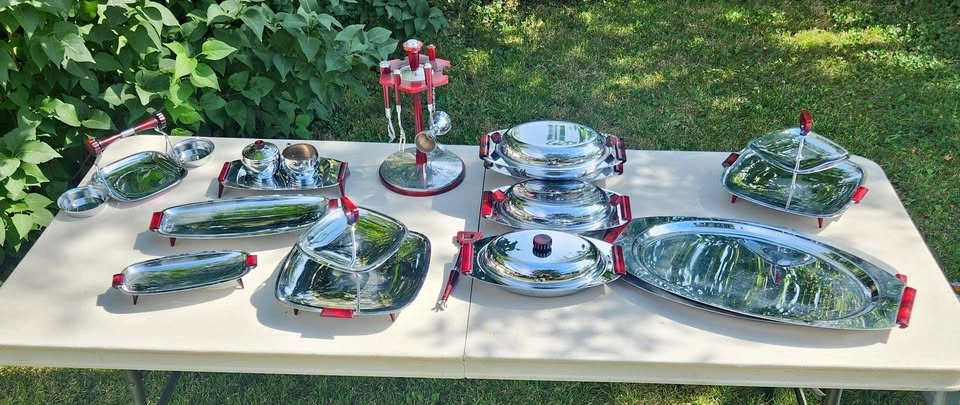 Glo-Hill Gourmates Chrome and Bakelite Set, Large Collection
