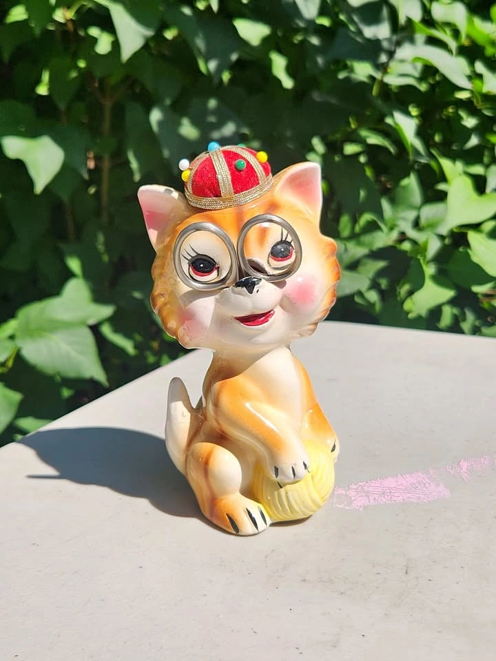 Vintage Ceramic Sewing Caddy
