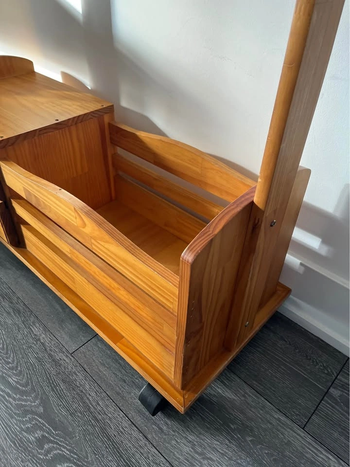 Moving - wooden clothing hanger - photo 5