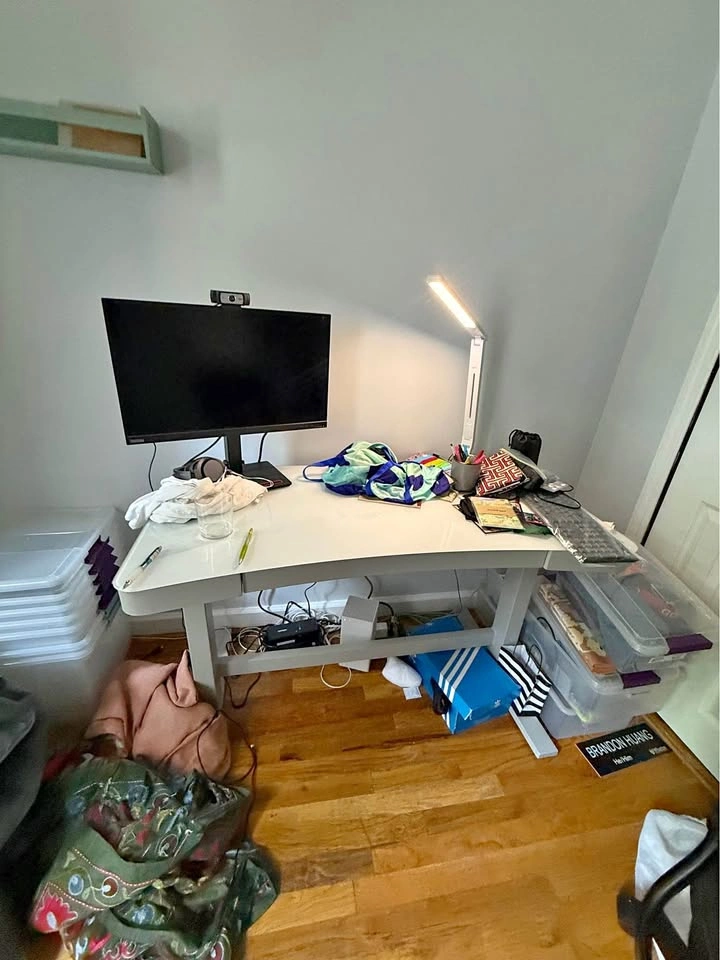 Tresanti Adjustable Height Standing Desk