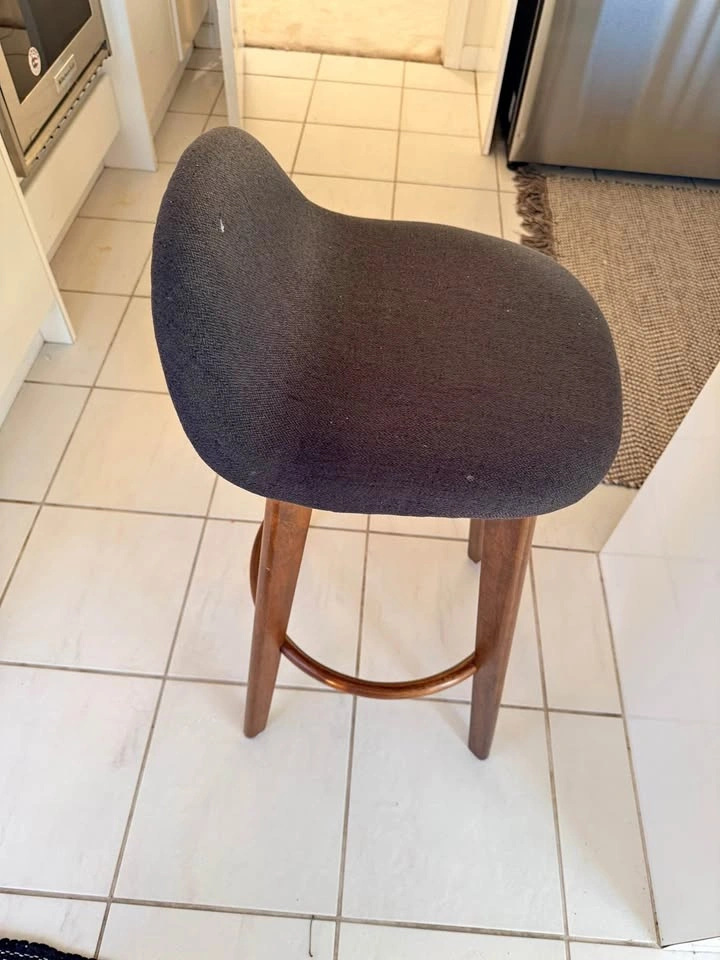 Chair (each)