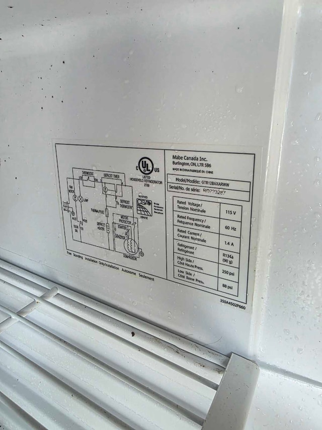 GE GTR12BAXARWW Refrigerator - photo 2