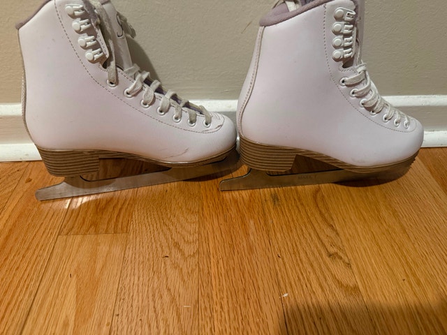 Jackson SoftSkate 380 White Skates Size 5