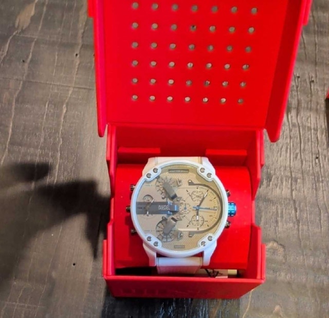 Diesel Mens Chronograph Mr. Daddy 2.0 White Leather Strap Watch - photo 2