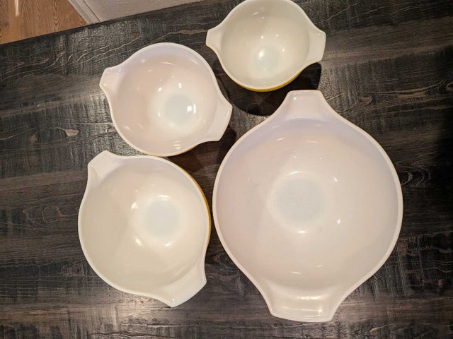Vintage Pyrex Cinderella Style Sunflower Daisy Nesting Bowls Set - photo 3