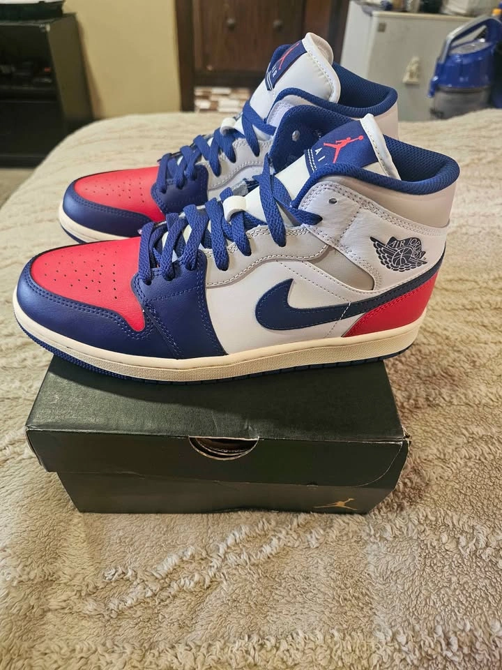 Air Jordan 1 Mid “Rare Air” - photo 2