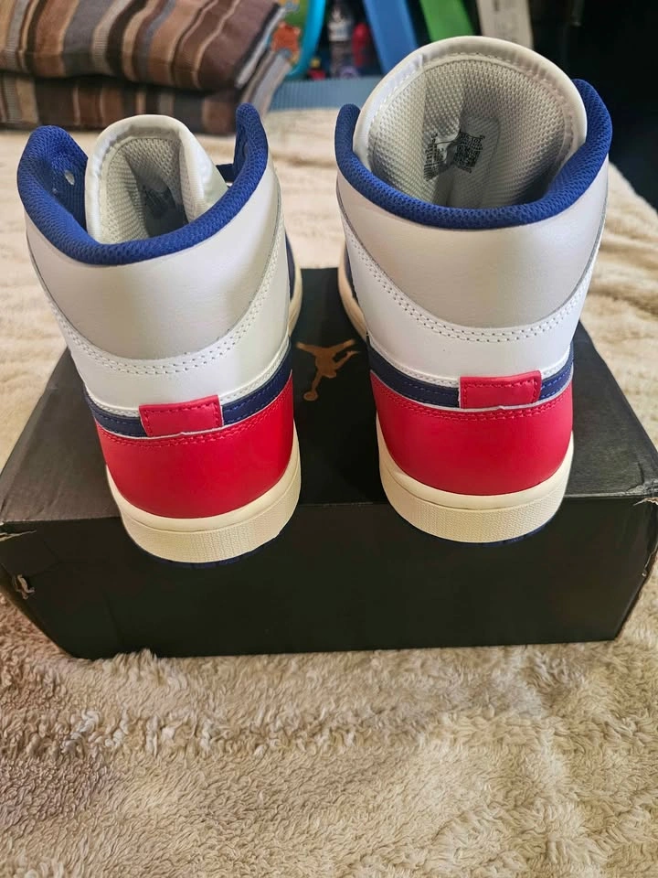 Air Jordan 1 Mid “Rare Air” - photo 4