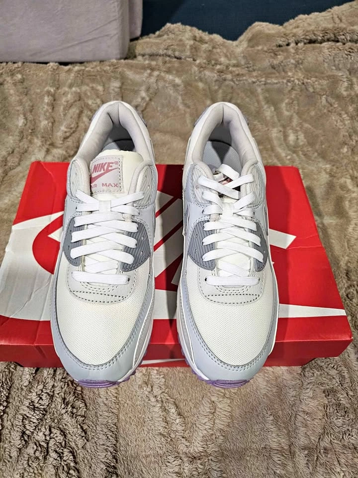 Nike Air Max 90 Women's