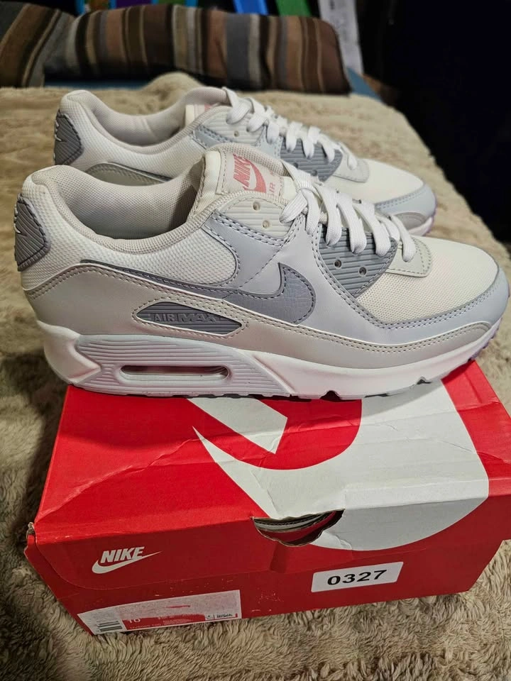 Nike Air Max 90 Women's - photo 4