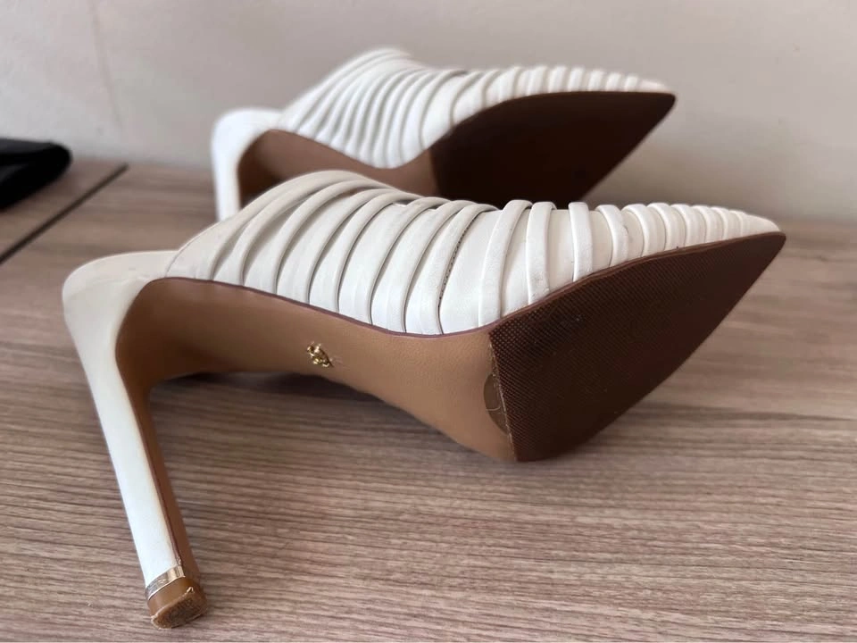 Kenneth Cole New York White Strappy Mules - photo 2