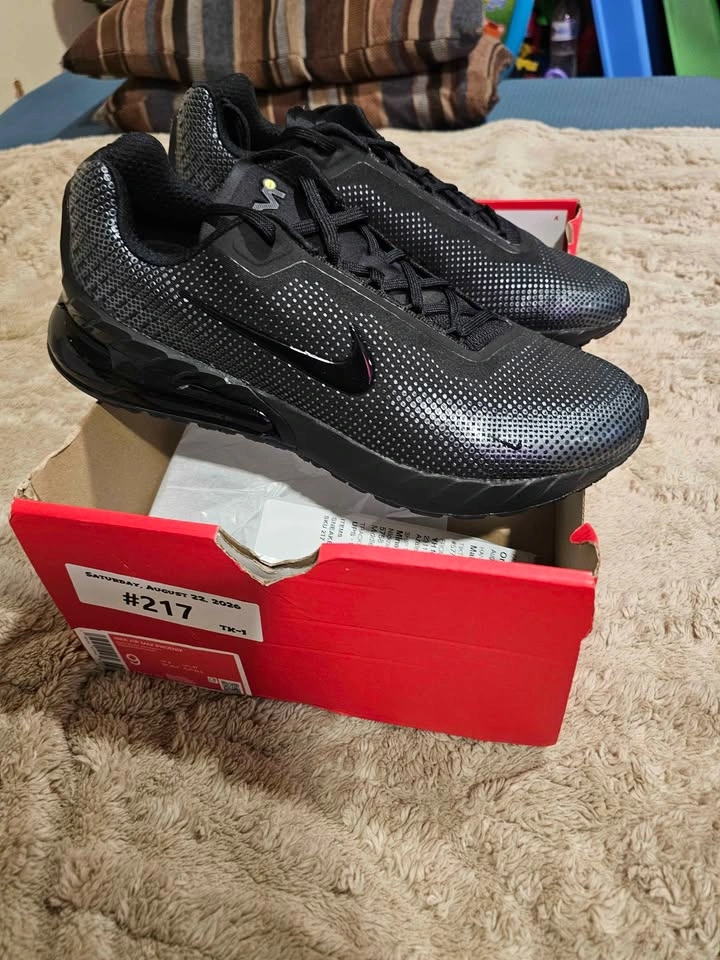 Brand New Nike Air Max Phoenix - photo 4