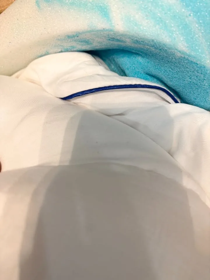 3" Dual Layer Gel Memory Foam Mattress Topper Full image indicator(8)