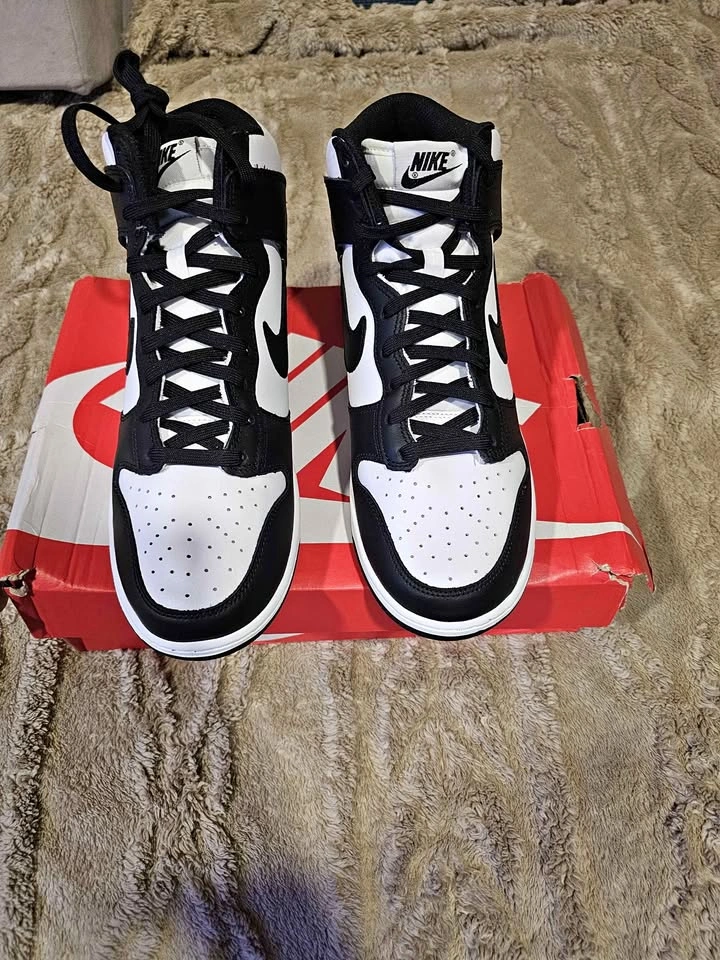 Nike Dunk High Panda Black/White
