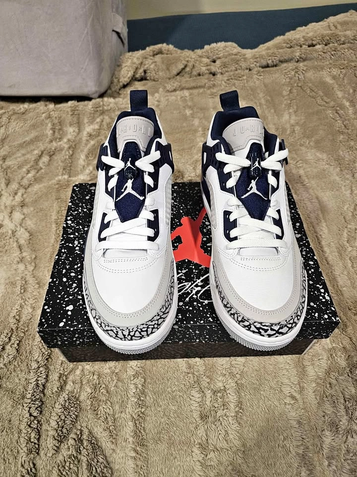 Brand New Jordan Spizike Low (White Midnight Navy)