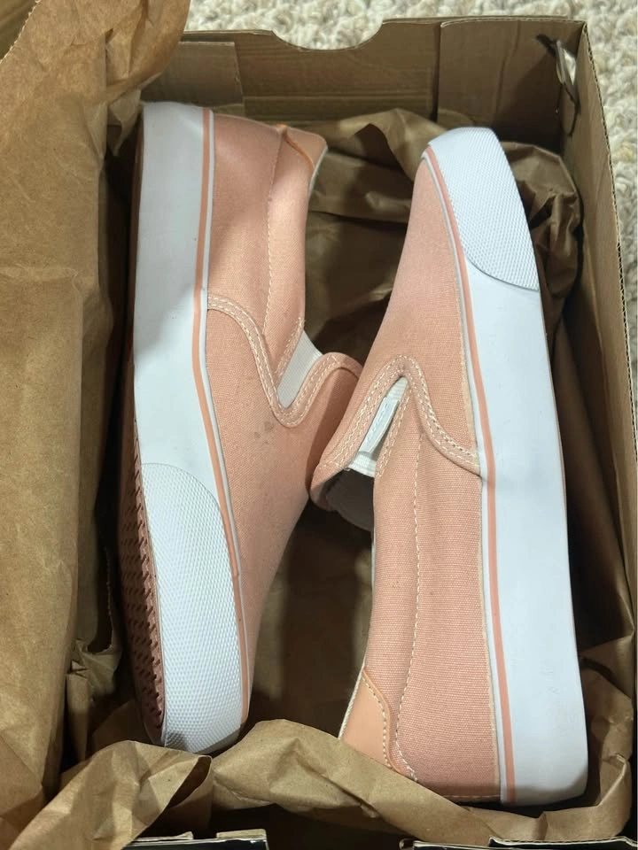 NEW Sz 6.5 Lugz Pink Slip-on Shoes - photo 3