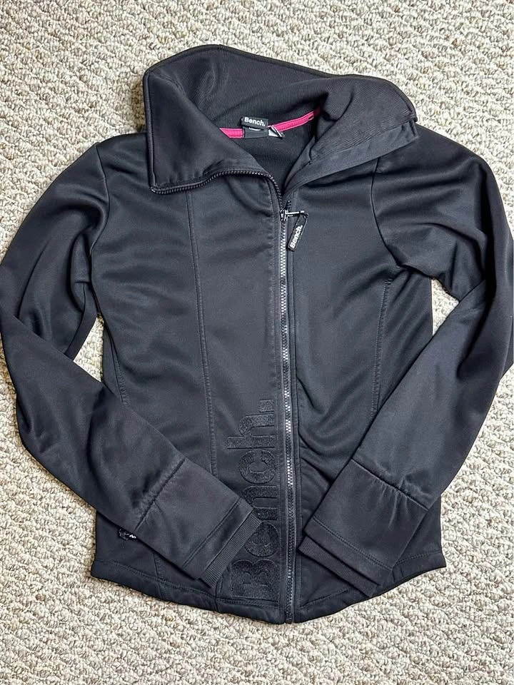 Bench Zip up Jacket Women’s Small - photo 2