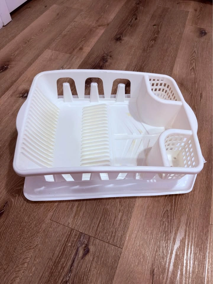 White Plastic Dish Drying Rack with Drain Board - photo 2