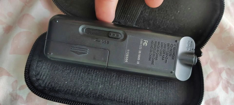 Sony ICD-PX370 Digital Voice Recorder - photo 2