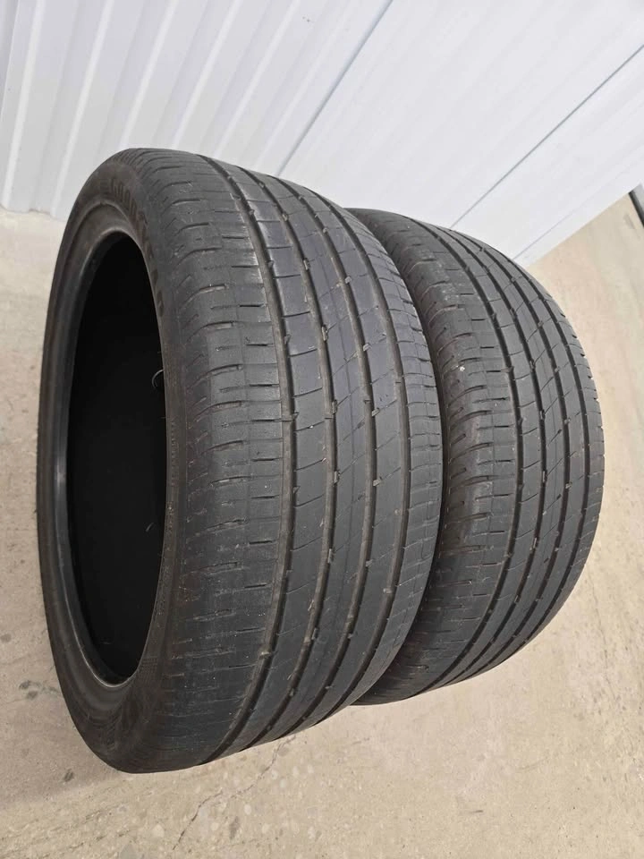 Two Goodyear Tires 255/40R20 - photo 2