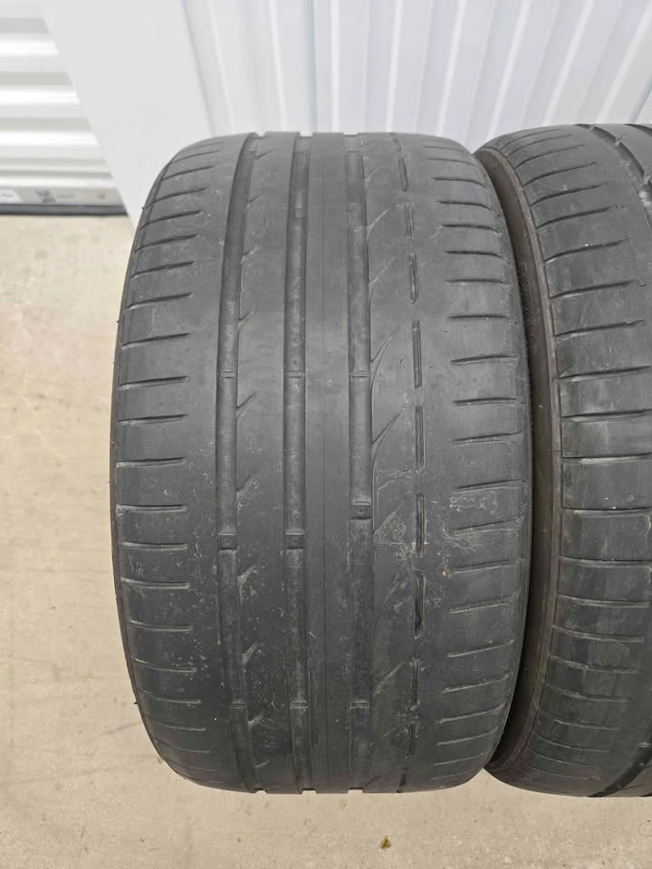 Bridgestone Potenza 255/35R19 - photo 2