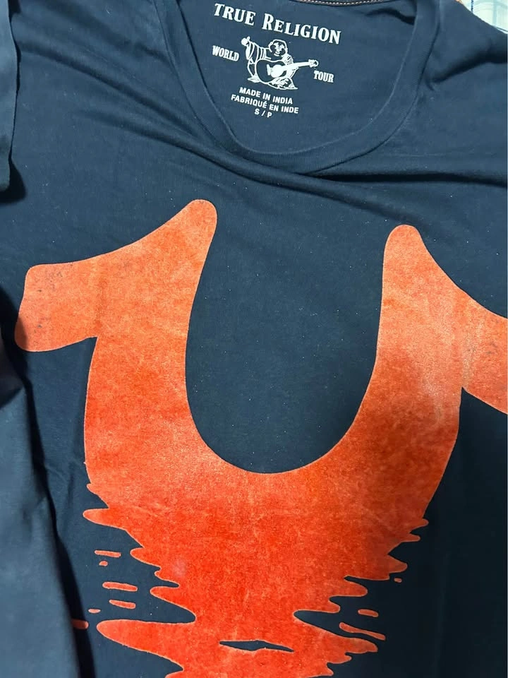 True Religion Graphic T-Shirts Small - photo 2