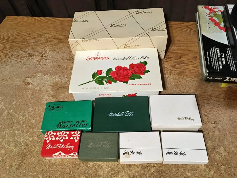 9X Vintage Marshall Field’s Wieboldts Mars Carson Pirie Scott Bo