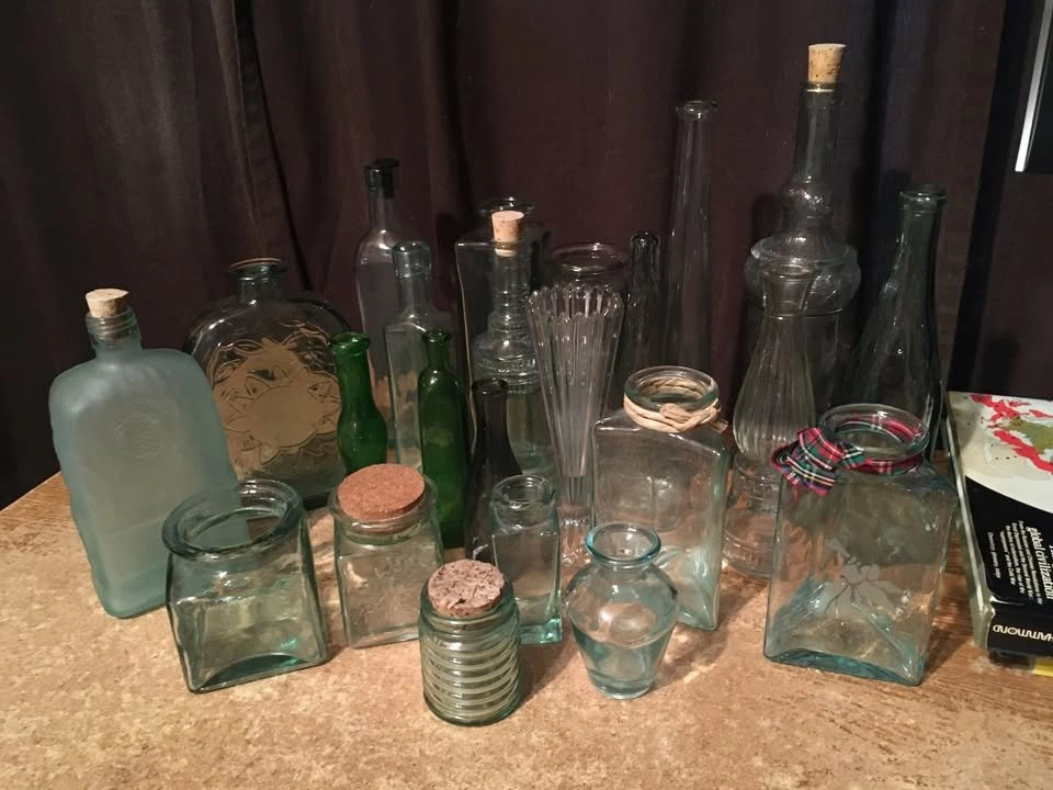 Garage Sale in Portage Park: 5317 Berenice, Aug 28-29 - photo 4