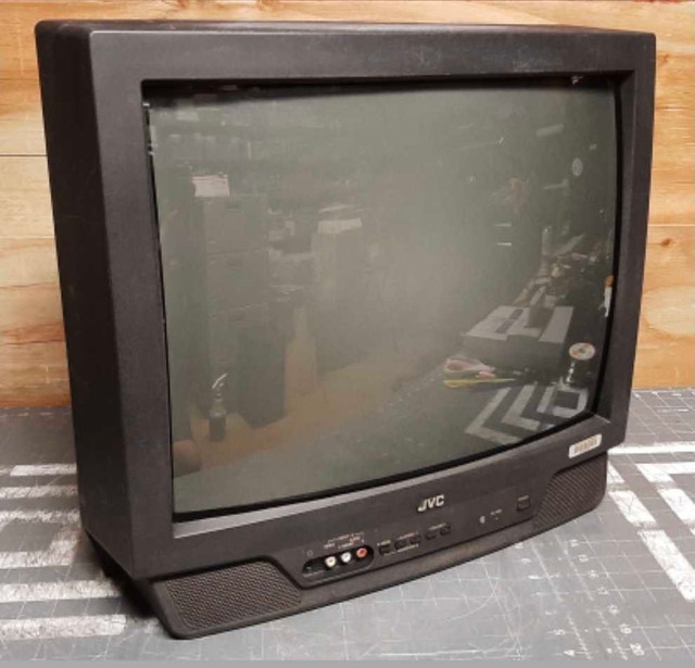 JVC 20" AV 20220 CRT TV Retro Video Gaming