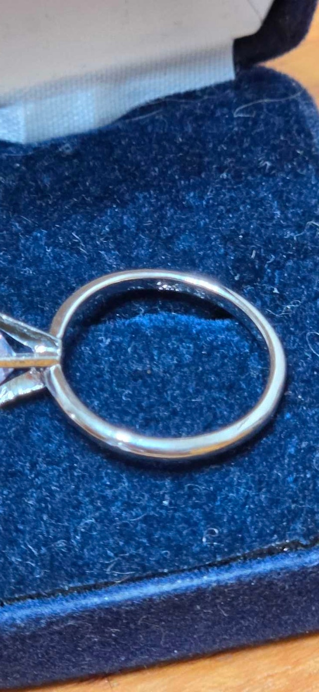 14k White Gold Plated Diamond Ring - photo 3