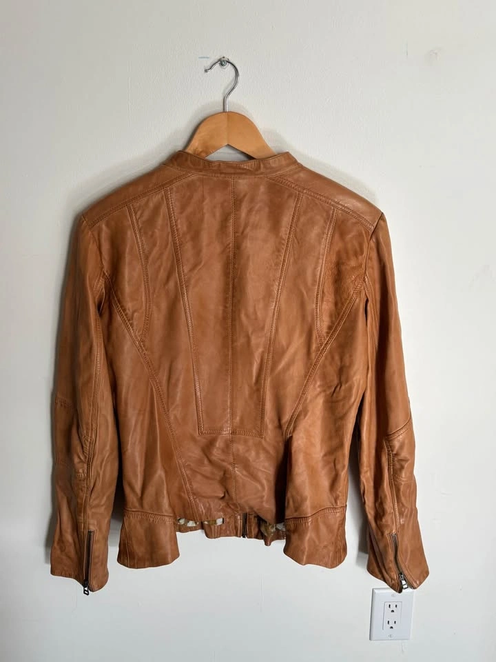 Danier - 90’s Vintage Tan Leather Jacket - photo 3