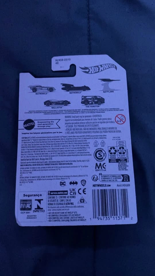 Hot Wheels Batgirl Car - photo 2