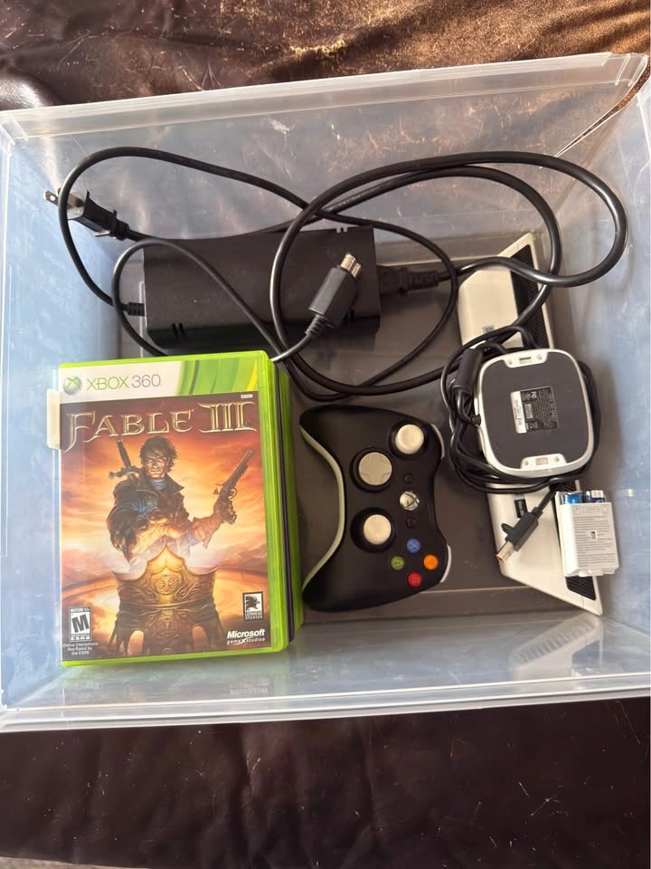 Xbox 360 Slim Bundle - photo 4