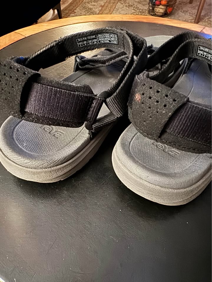 TEVA Sanborn MIA sandals 8 - photo 3