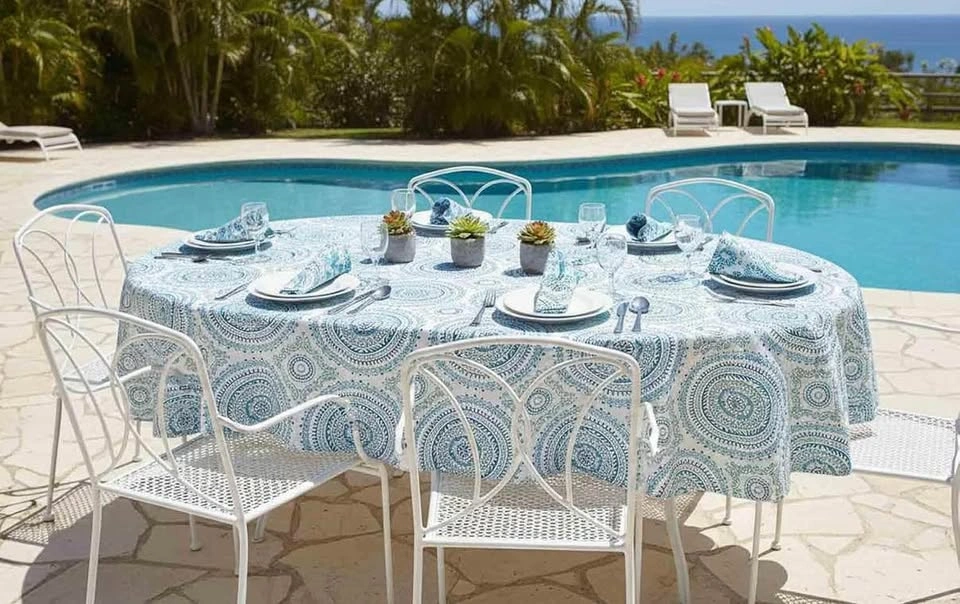 Newbridge Oval Indoor/Outdoor Tablecloth - photo 2