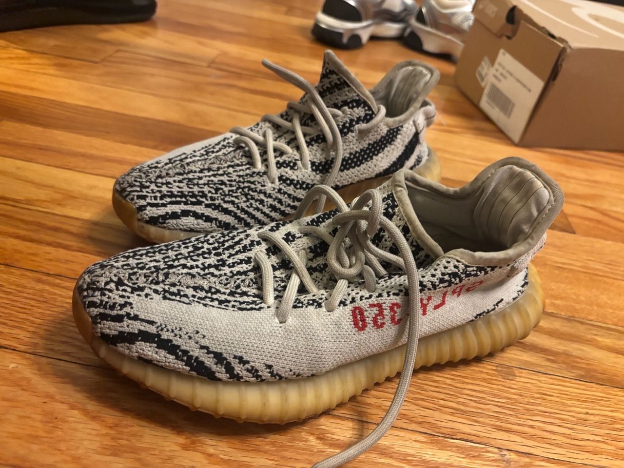 Adidas Yeezy Boost 350 V2 Zebra