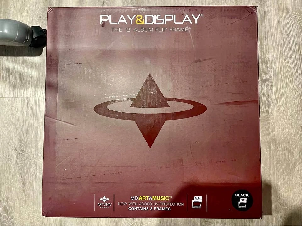 Play and Display 12 inch vinyl frames BNIB