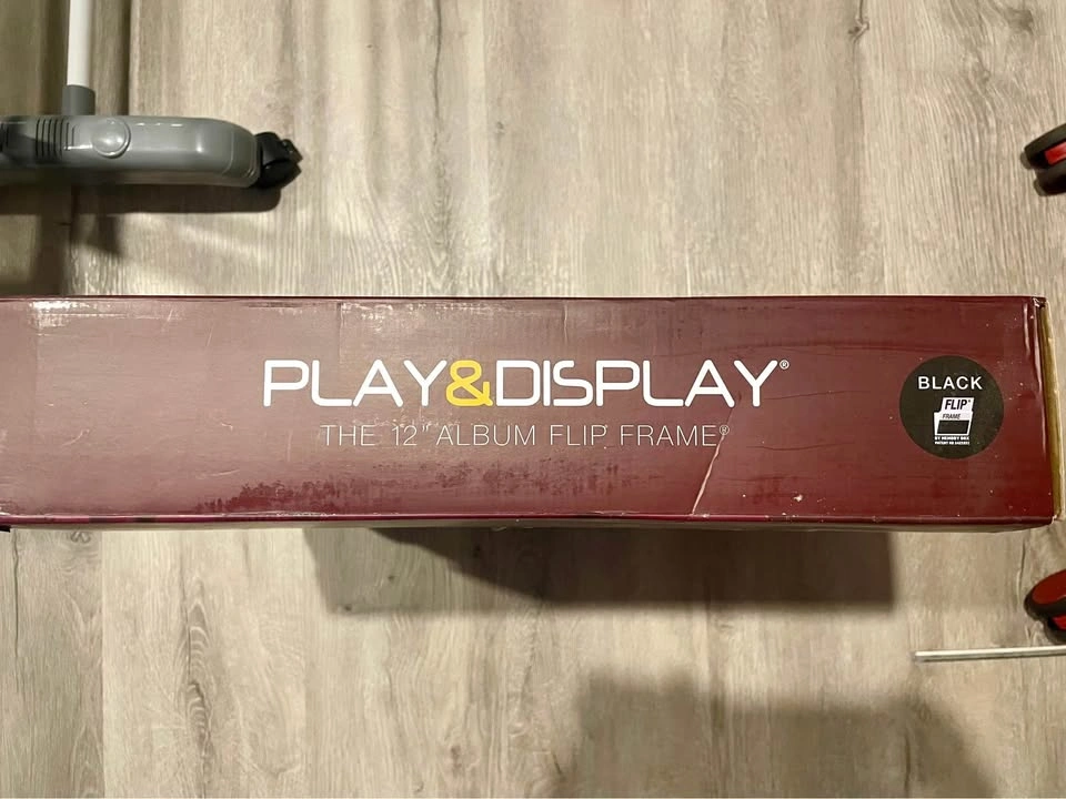 Play and Display 12 inch vinyl frames BNIB - photo 2