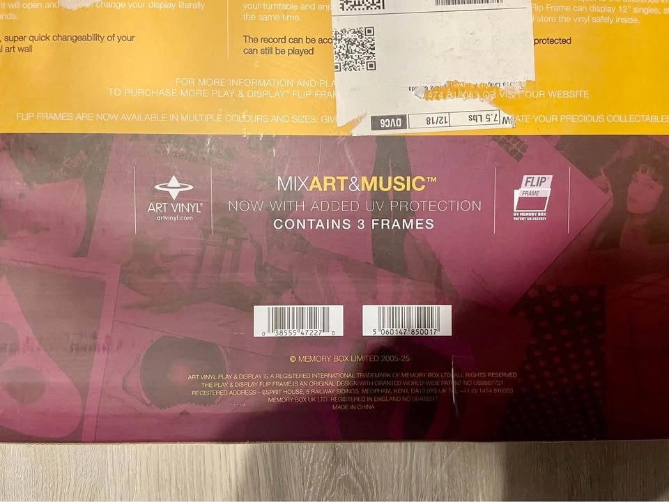 Play and Display 12 inch vinyl frames BNIB - photo 3