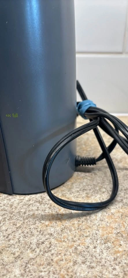 Electric pencil sharpener - photo 3